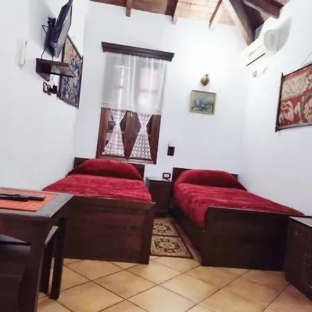 Guva Mangalem Boutique & Restaurant - Old Town Mangalem 3* Berat