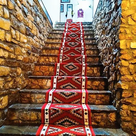 Guva Mangalem Boutique & Restaurant - Old Town Mangalem Hotel