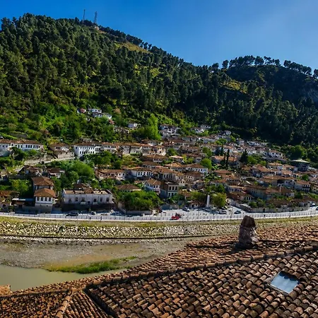 Guva Mangalem Boutique & Restaurant -berat Old Town View Отель