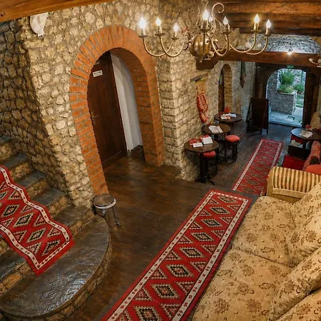 Guva Mangalem Boutique & Restaurant -berat Old Town View Отель 3*
