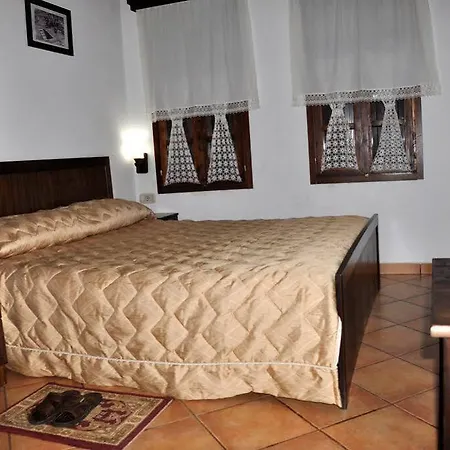 Szálloda Guva Mangalem Boutique & Restaurant -berat Old Town View 3*