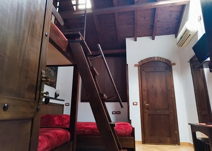 Guva Mangalem Boutique & Restaurant - Old Town Mangalem Hotell 3*