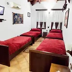 Guva Mangalem Boutique & Restaurant -berat Old Town View