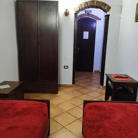 Guva Mangalem Restaurant 3* בראט