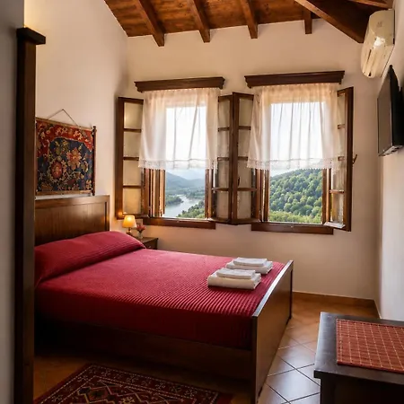 Guva Mangalem Boutique & Restaurant -berat Old Town View 3*