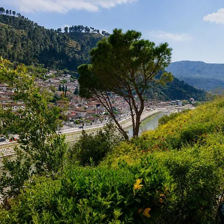 Guva Mangalem Boutique & Restaurant -berat Old Town View 3*