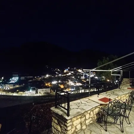 Guva Mangalem Boutique & Restaurant -berat Old Town View Berat