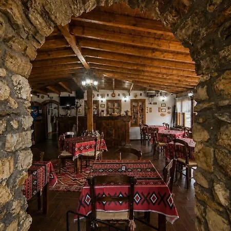 Ξενοδοχείο Guva Mangalem Boutique & Restaurant -berat Old Town View 3*