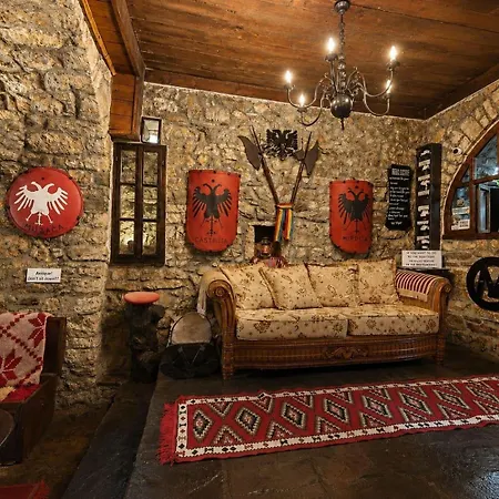 ホテル Guva Mangalem Boutique & Restaurant -berat Old Town View