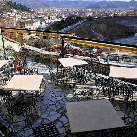 Guva Mangalem Boutique & Restaurant - Old Town Mangalem بيرات