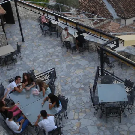 Guva Mangalem Boutique & Restaurant - Old Town Mangalem بيرات