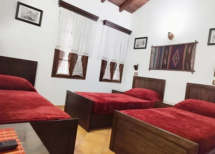 Guva Mangalem Boutique & Restaurant - Old Town Mangalem 酒店 培拉特