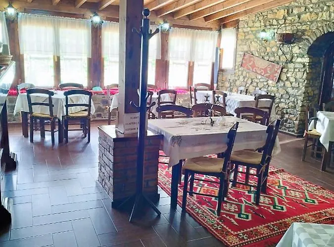 Guva Mangalem Boutique & Restaurant - Old Town Mangalem 3* 培拉特