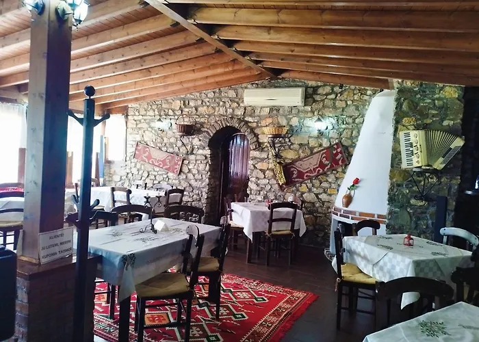 Guva Mangalem Boutique & Restaurant - Old Town Mangalem 酒店 培拉特