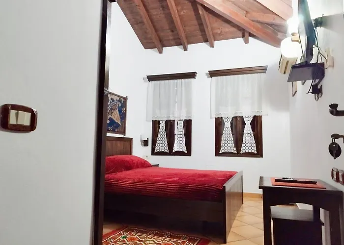 Guva Mangalem Boutique & Restaurant - Old Town Mangalem
