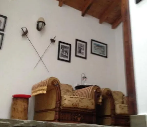 酒店 Guva Mangalem Boutique & Restaurant - Old Town Mangalem 3*